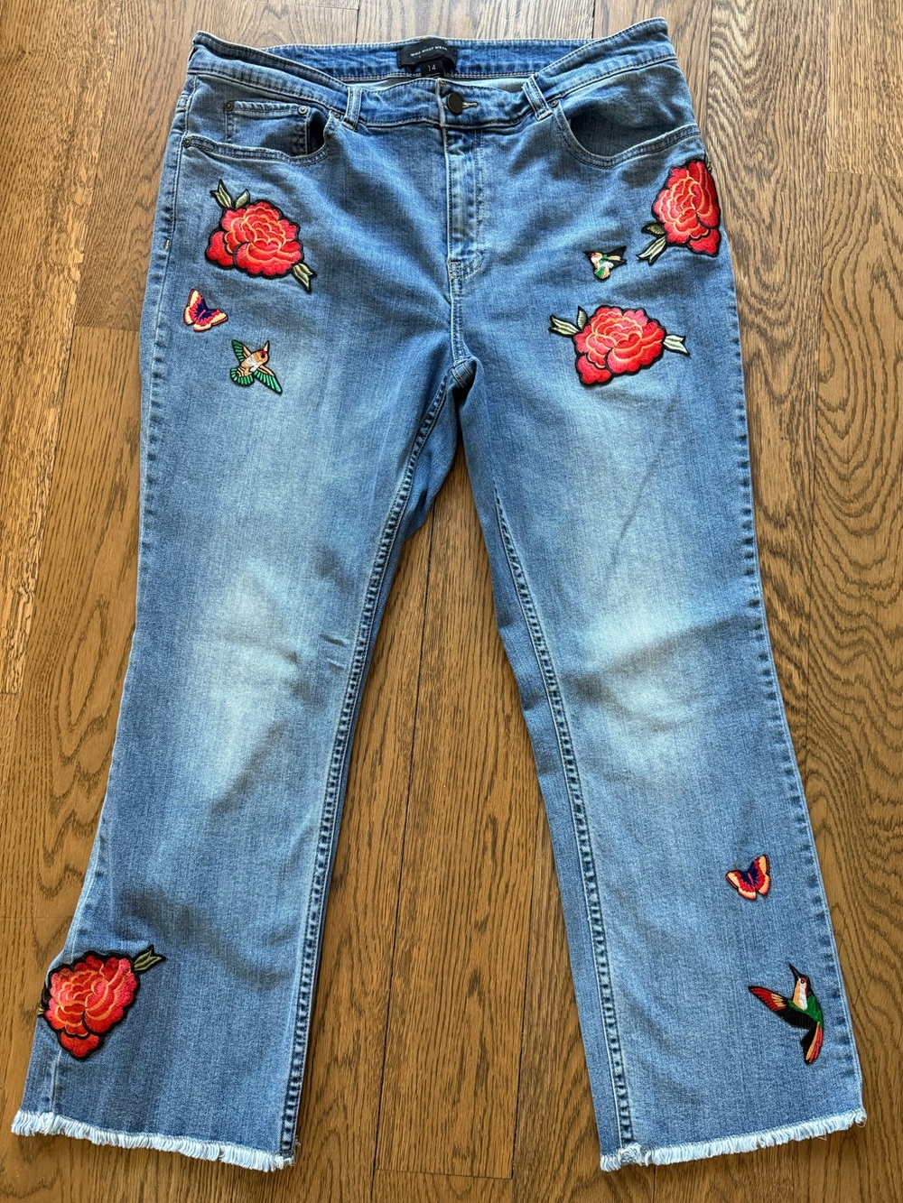 Who What Wear Embroidered Jeans with Red Floral and Hummingbird Patch Accents 14